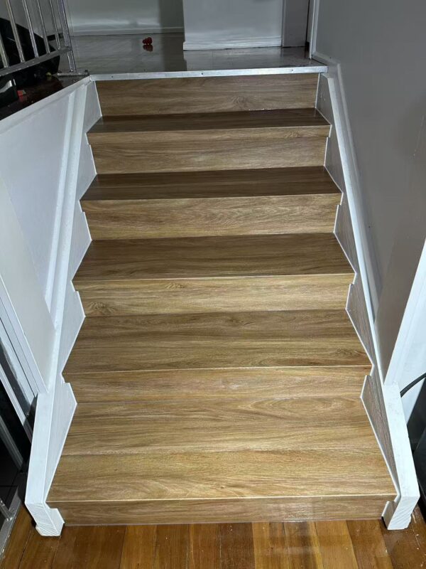 Riverhill Elegant NSW Spotted Gum Hybrid Flooring - case reference - stairs