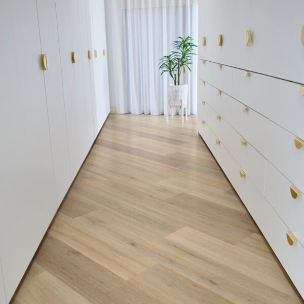 Karndean Korlok Bisque Ash flooring in a room setting
