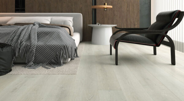 Clever Choice Shield Everlast Triton's Trumpet 10mm laminate flooring board
