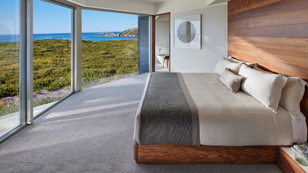 EC Bahamas Hause Seventeen Wool Carpet Scene