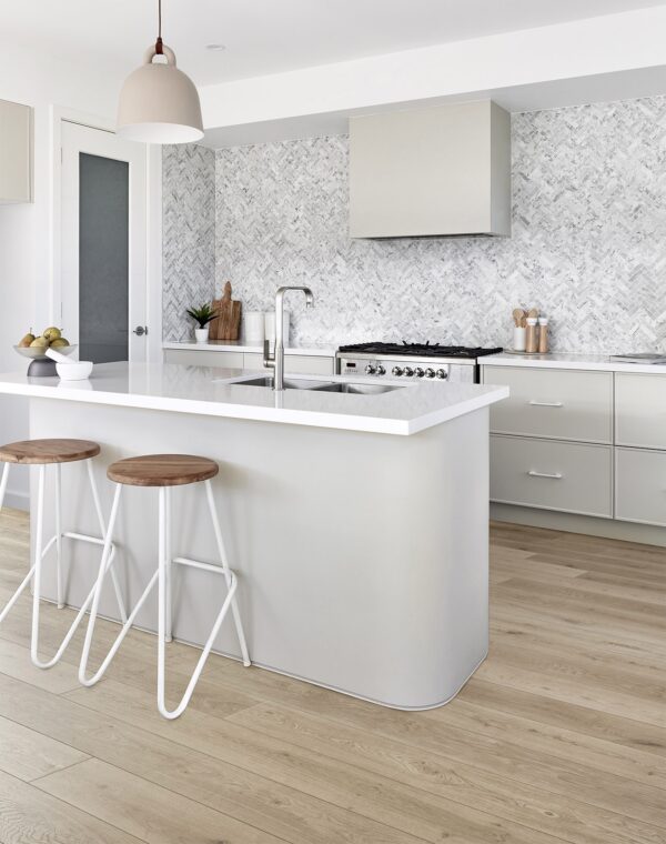 Oakleaf HD Plus Alpine Mist Laminate Flooring Scene