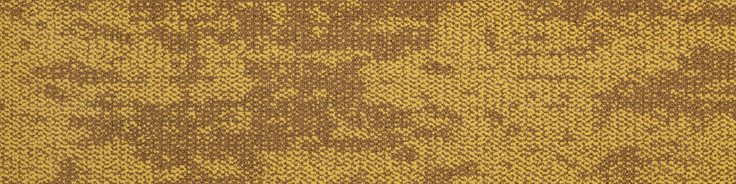 Airlay Pebble Cushion Back Citrine carpet plank
